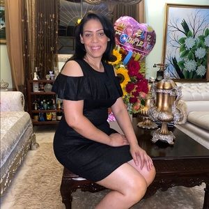 Meet your Posher, Elizabeth